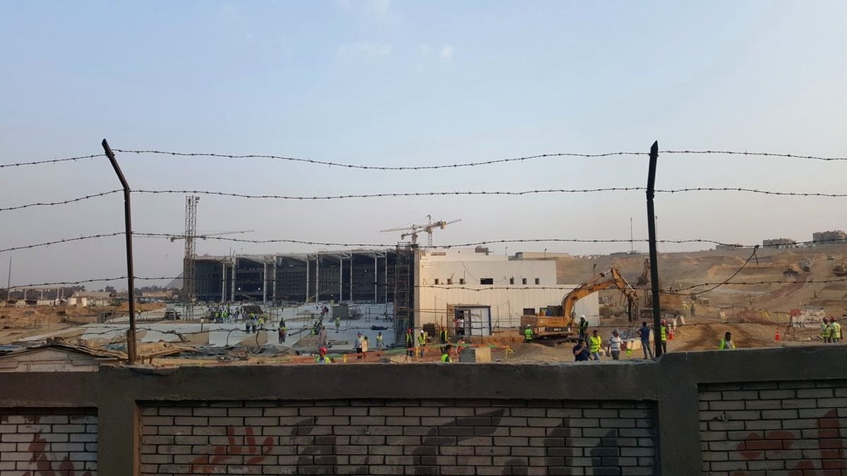 Giza plateau view toward Khufu pyramid from the consultation office district